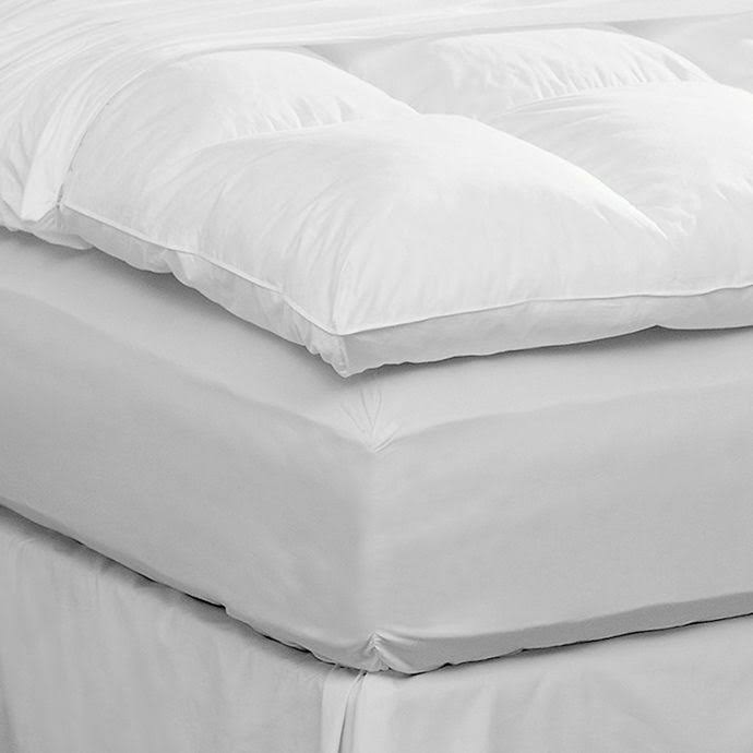 California King Featherbed Protector in White I50352