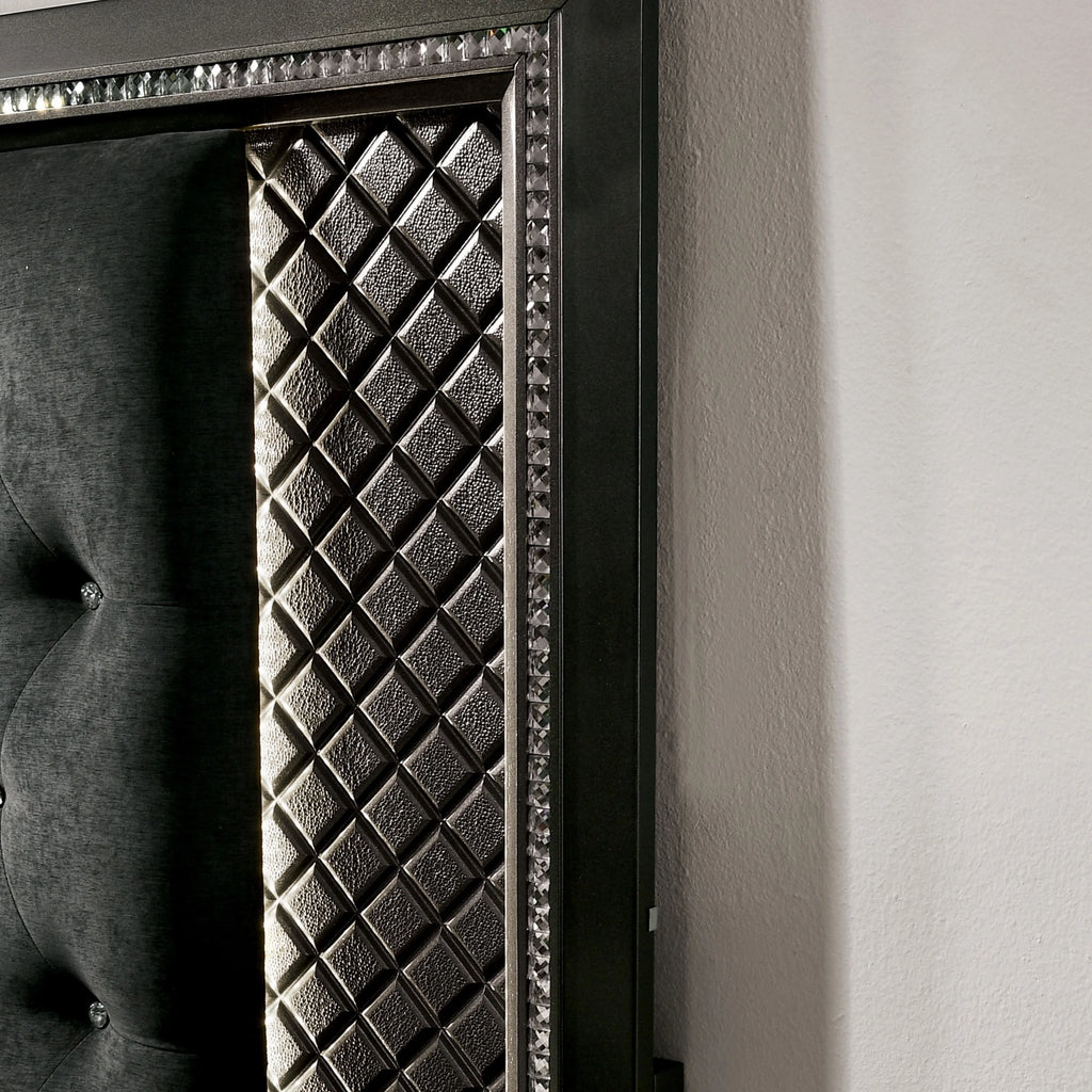 Eastern King Metallic Gray and Black Bed R9318
