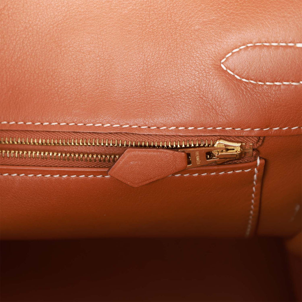 Pre-owned Fauve Swift 30 Handbag U7530