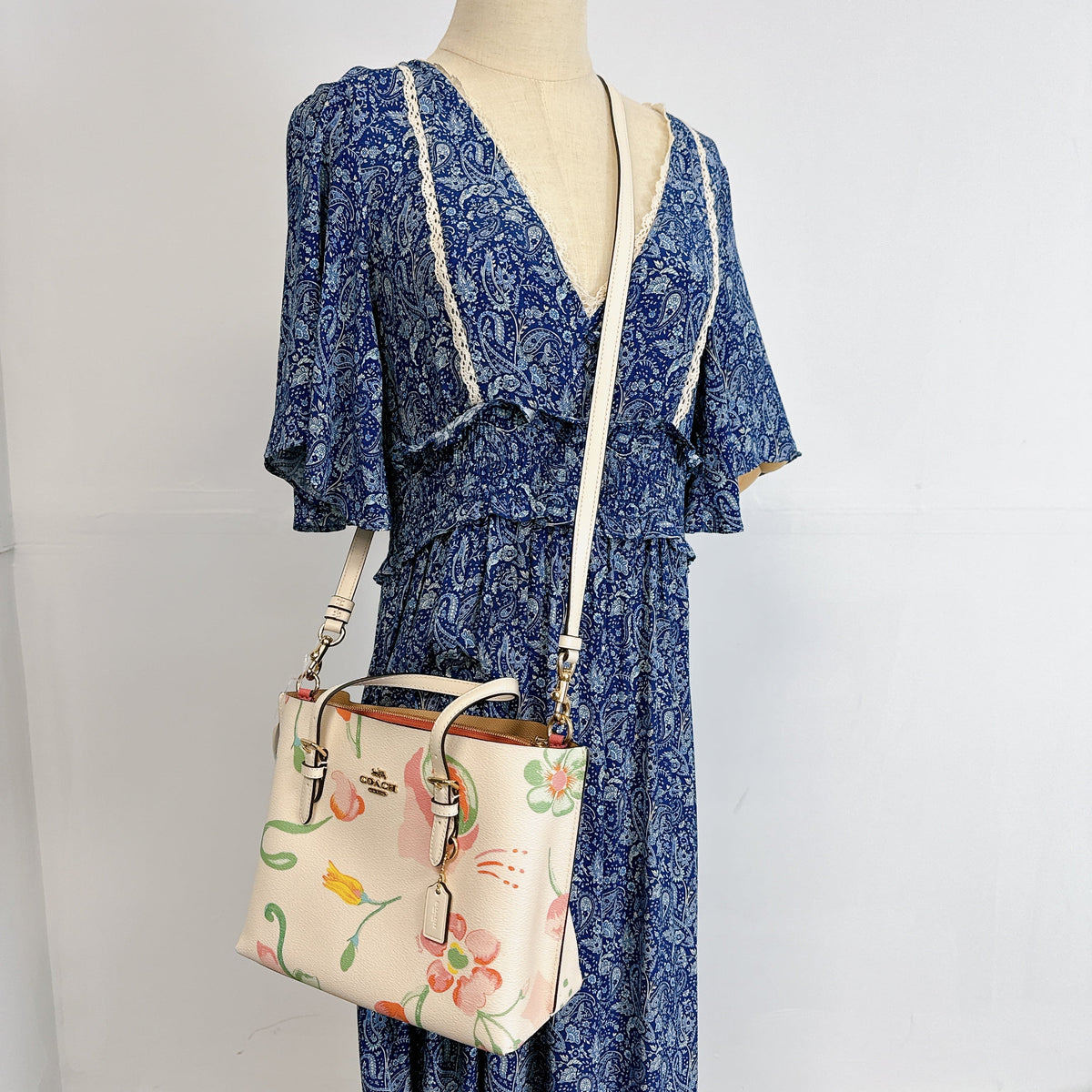 Chalk Multi Floral Print Tote T8526