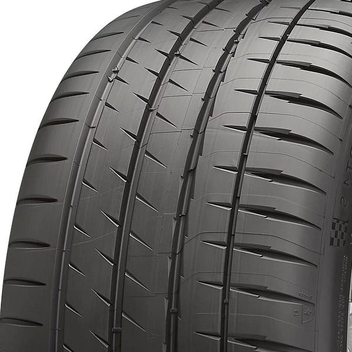 Summer 225/40ZR19 (93Y) XL Passenger Tire M66016