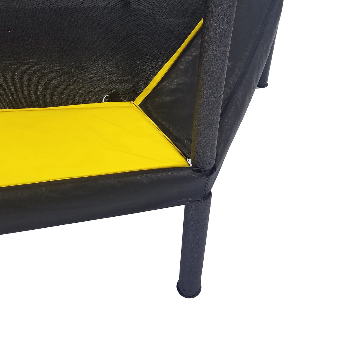 7.5-Foot Trampoline with Enclosure S815