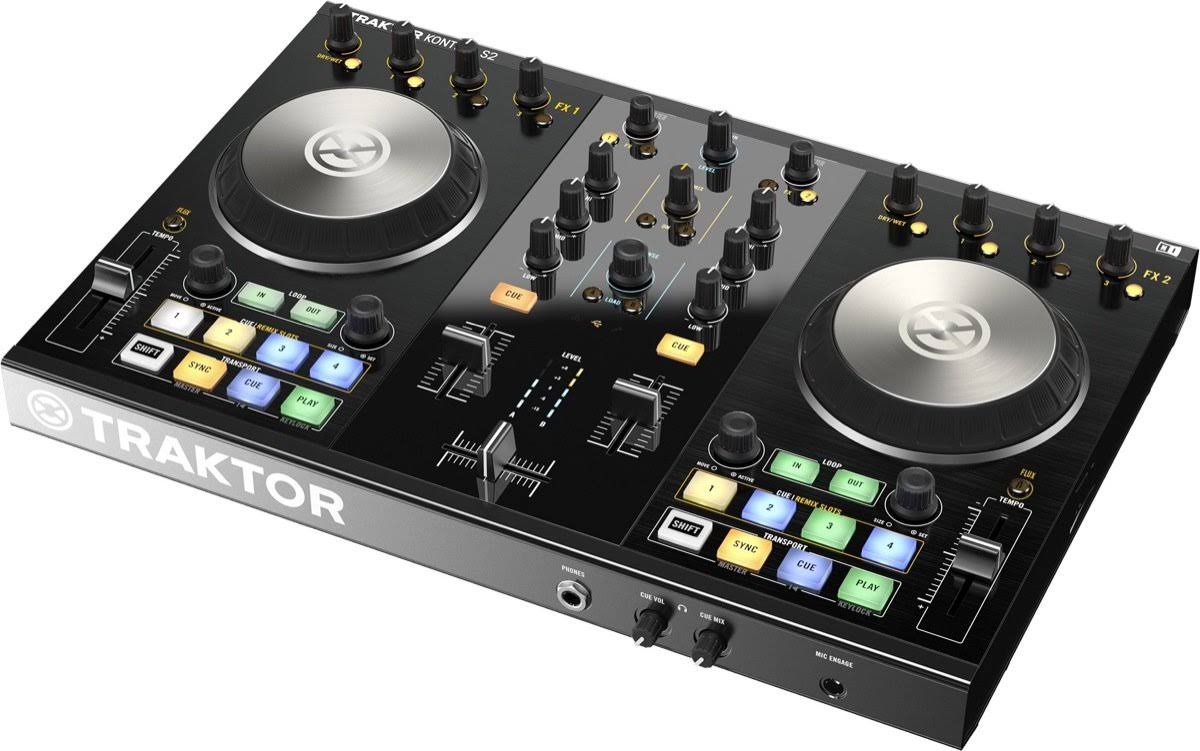 Traktor Kontrol S2 MK2 with Lightning Cable C194