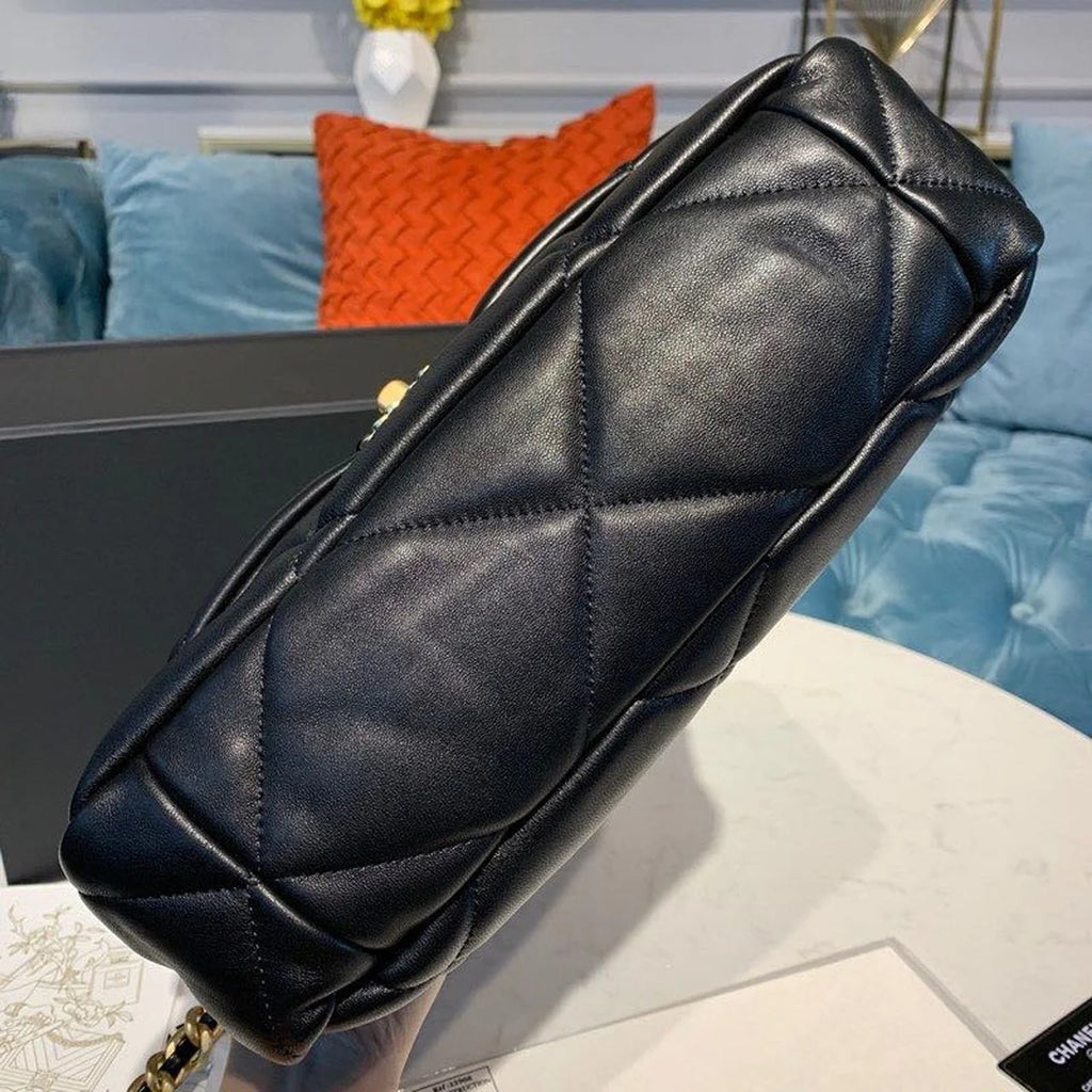 Black Goatskin Leather Flap Bag H414