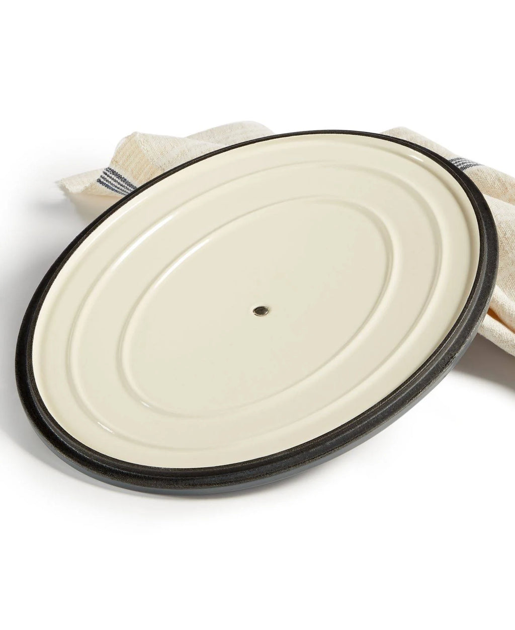 Enameled Cast Iron Oval 8-qt. Dutch Oven L517