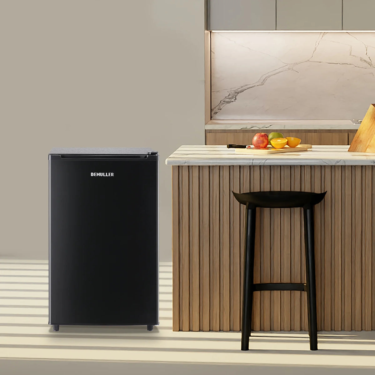 3.2 Cu. ft Compact Upright Freezer G5394