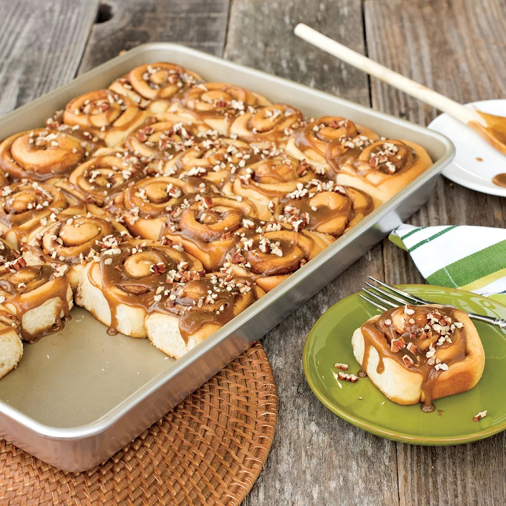 Nonstick High Sided Sheet Cake Baking Pan, Gold and Silver, 17.9" x 13" x 2" A443779