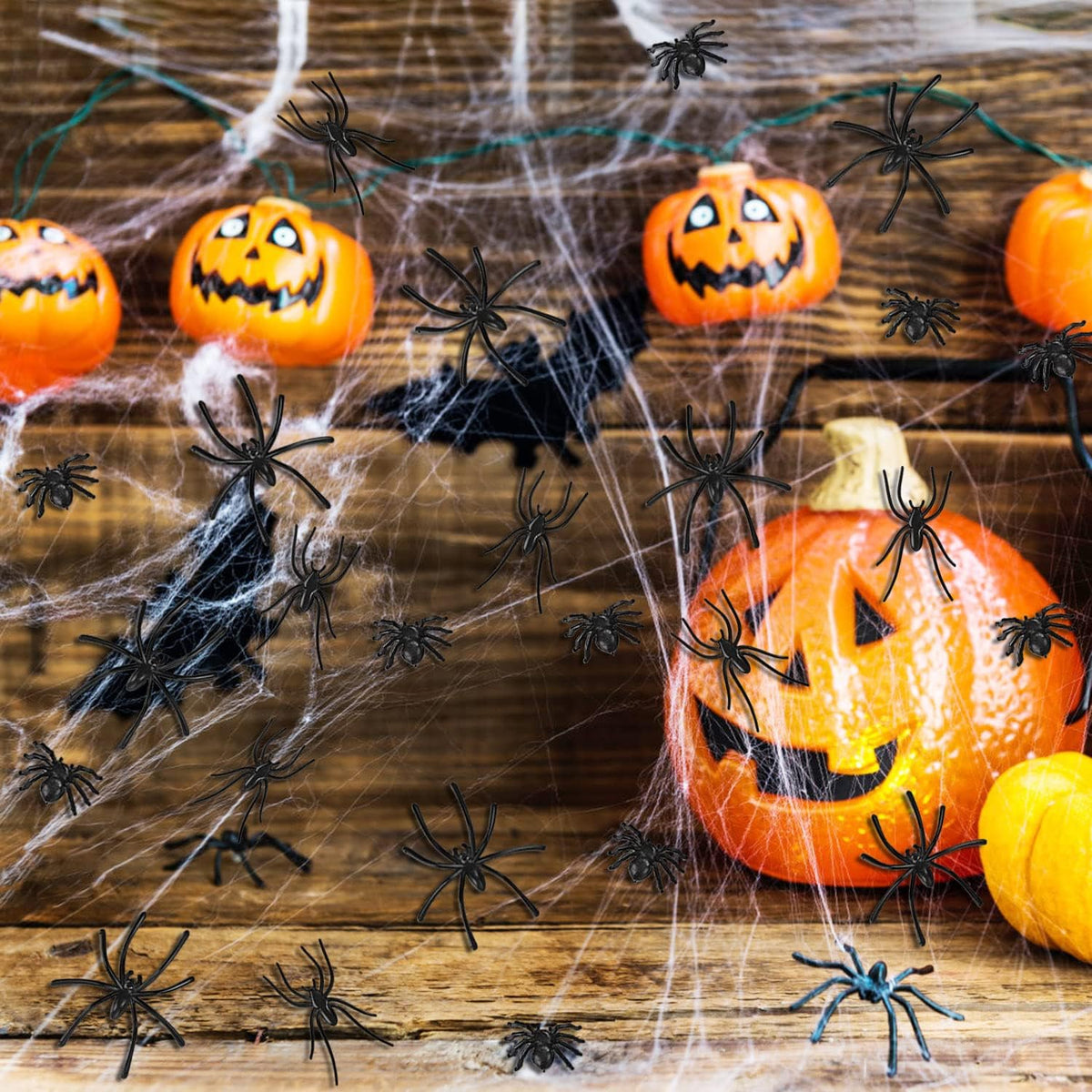 120 Pieces Black Plastic Spiders 3 Sizes V367415