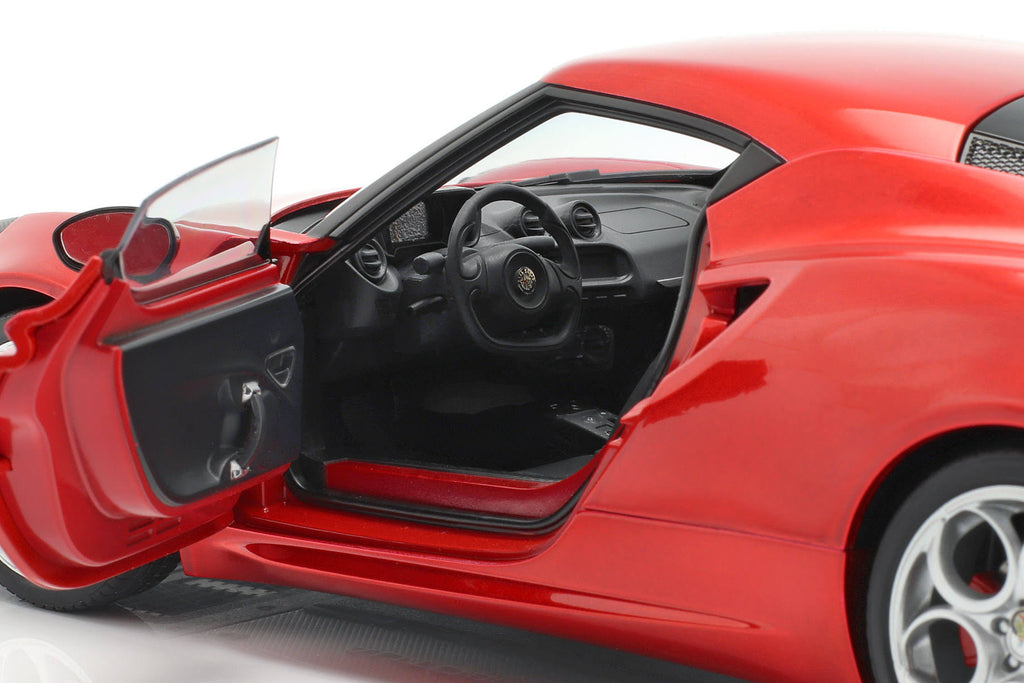 1/18 Alfa Romeo 4C Metallic Red Z584700
