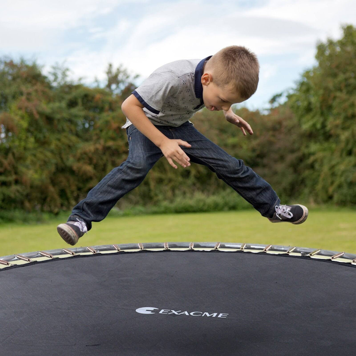 Net Ladder Basketball Hoop 8& Round Trampoline with Safety Enclosure Q641104