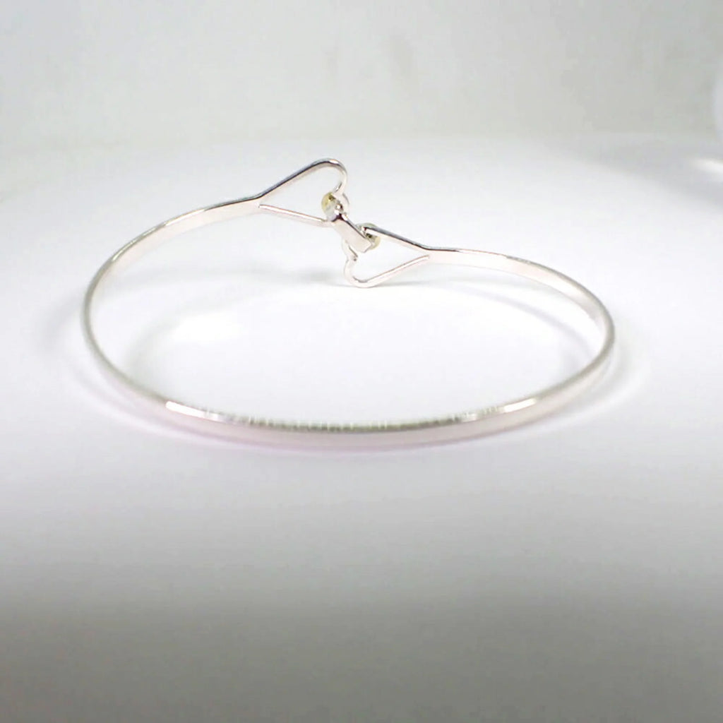 SV925 18KT Heart Bangle K274131