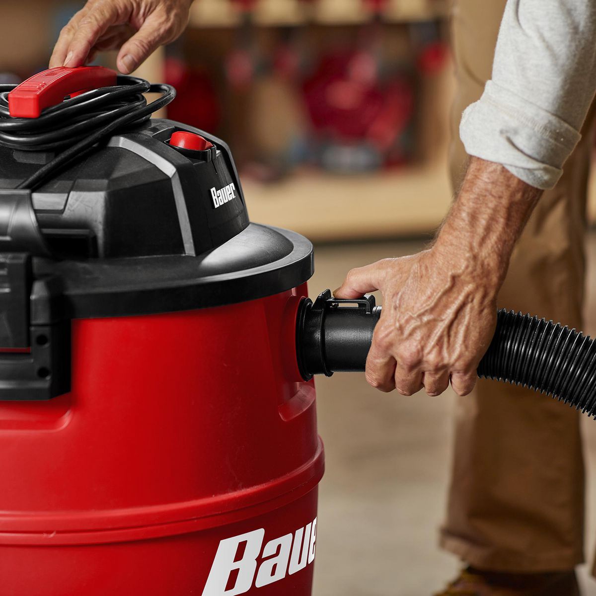 16 Gallon Wet/Dry Vacuum with Cart B37820