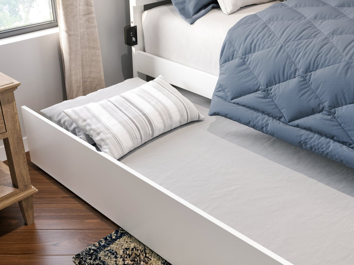 White Solid Wood Platform Bed with Footboard & Twin XL Trundle, Queen K7916
