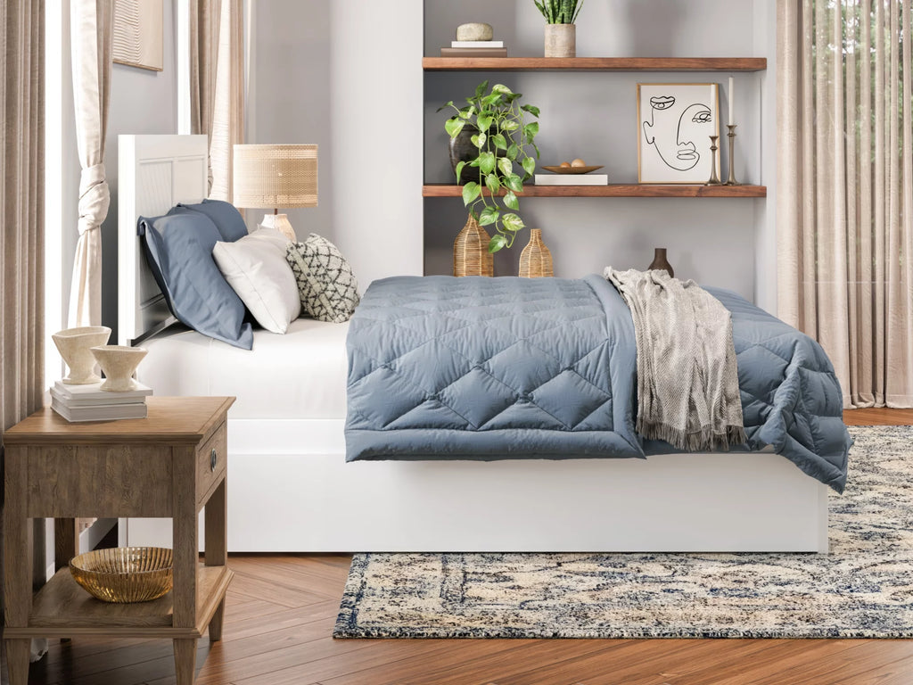 White Solid Wood Platform Bed with Footboard & Twin XL Trundle, Queen K7916