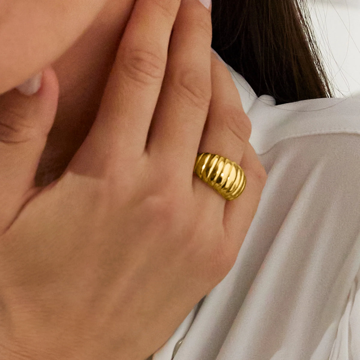 18kt Yellow Gold Electroform Dome Ring Z37699